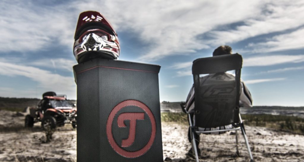 Der Teufel ROCKSTER kann als Outdoor-Lautsprecher auch im Freien aufgestellt werden.